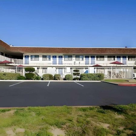 Park Inn By Radisson, Turlock Εξωτερικό φωτογραφία