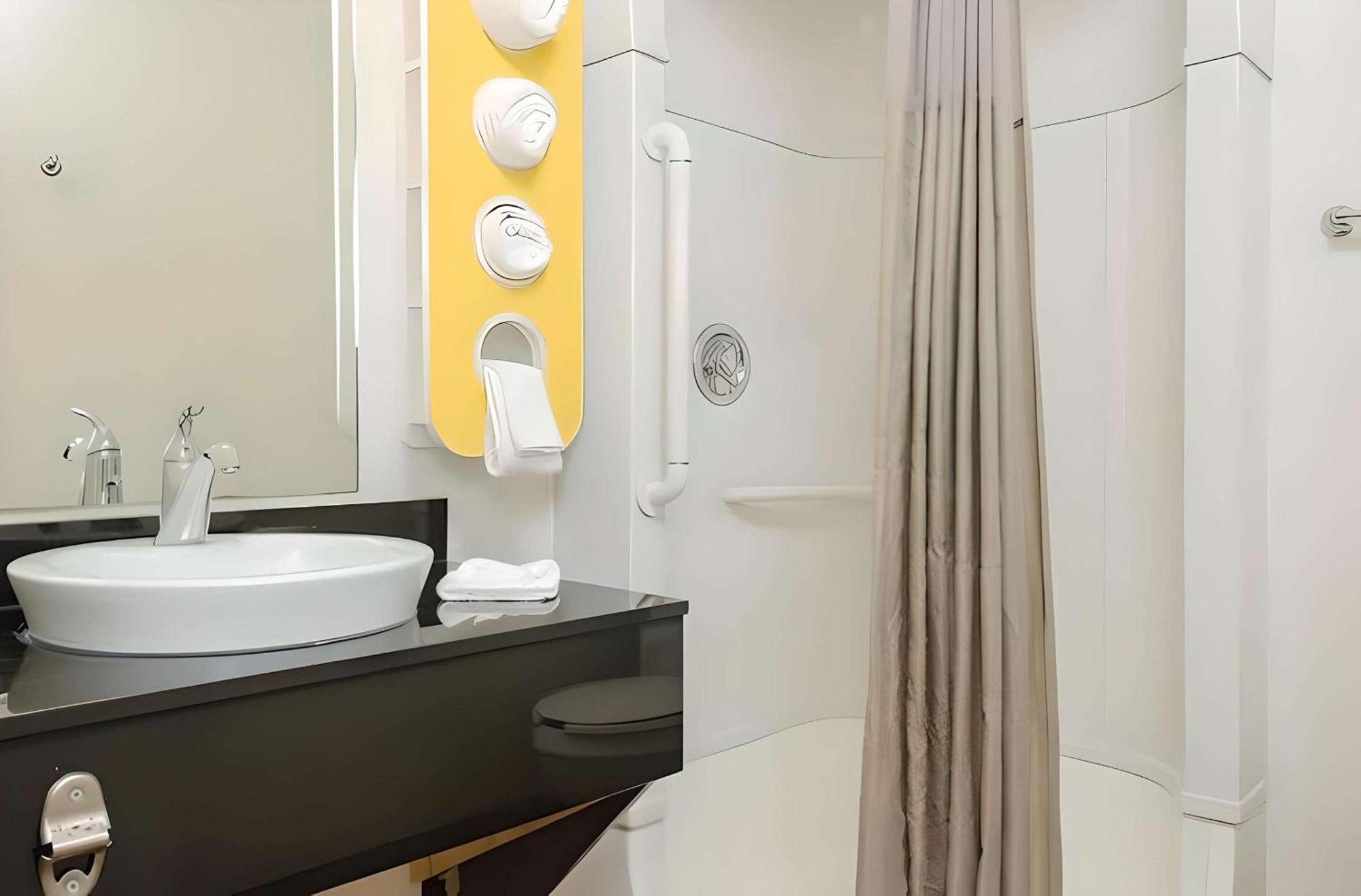 Park Inn By Radisson, Turlock Εξωτερικό φωτογραφία