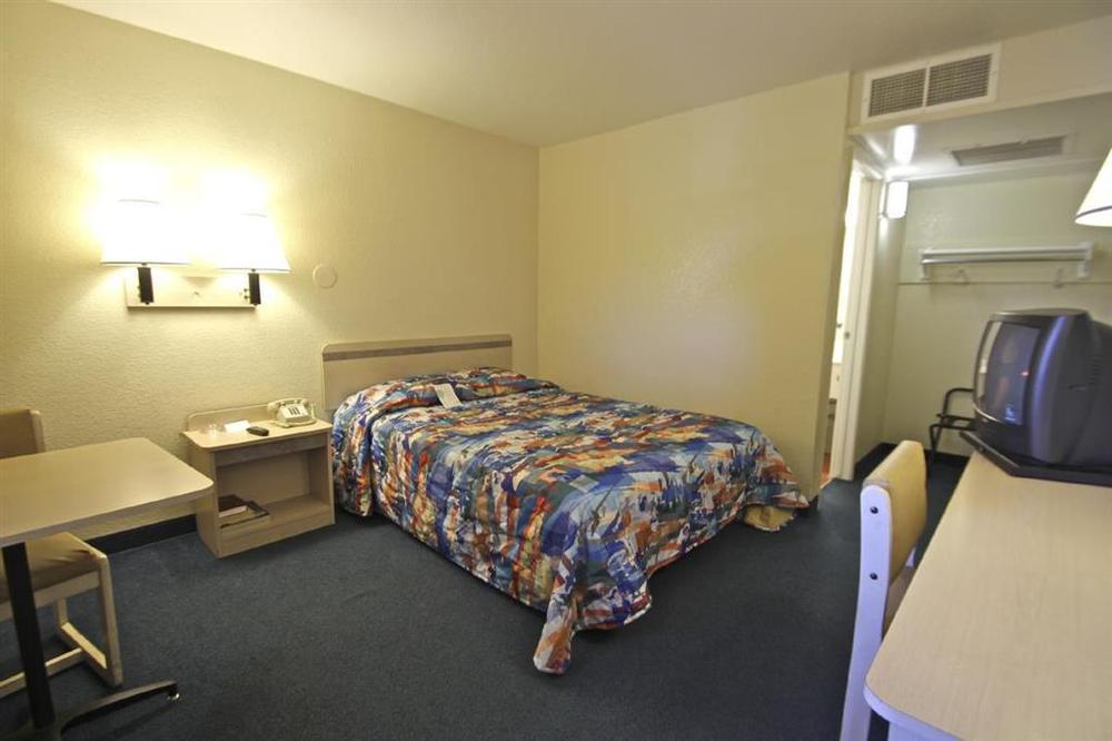 Park Inn By Radisson, Turlock Δωμάτιο φωτογραφία